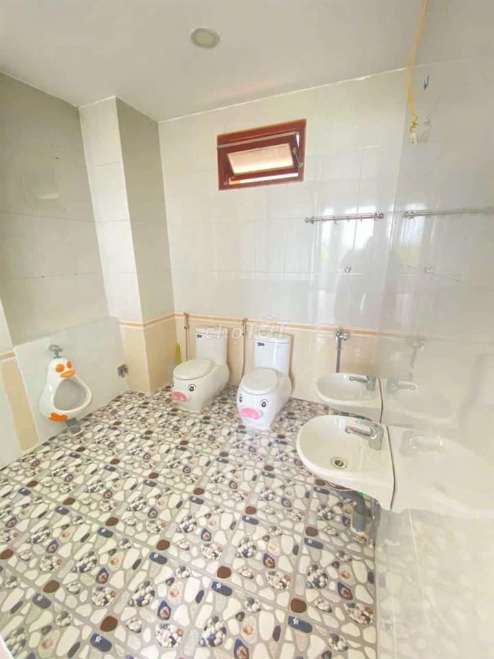 Tòa Nhà Cho Thuê 5x20 Gồm 1Hầm 3lầu 7pn 6wc