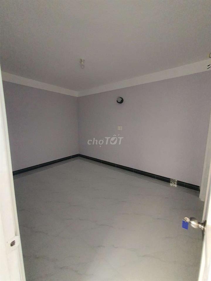 Kho Nhà Chính Chủ Cho Thuê 9x30 1lầu Gồm 5pn 3wc