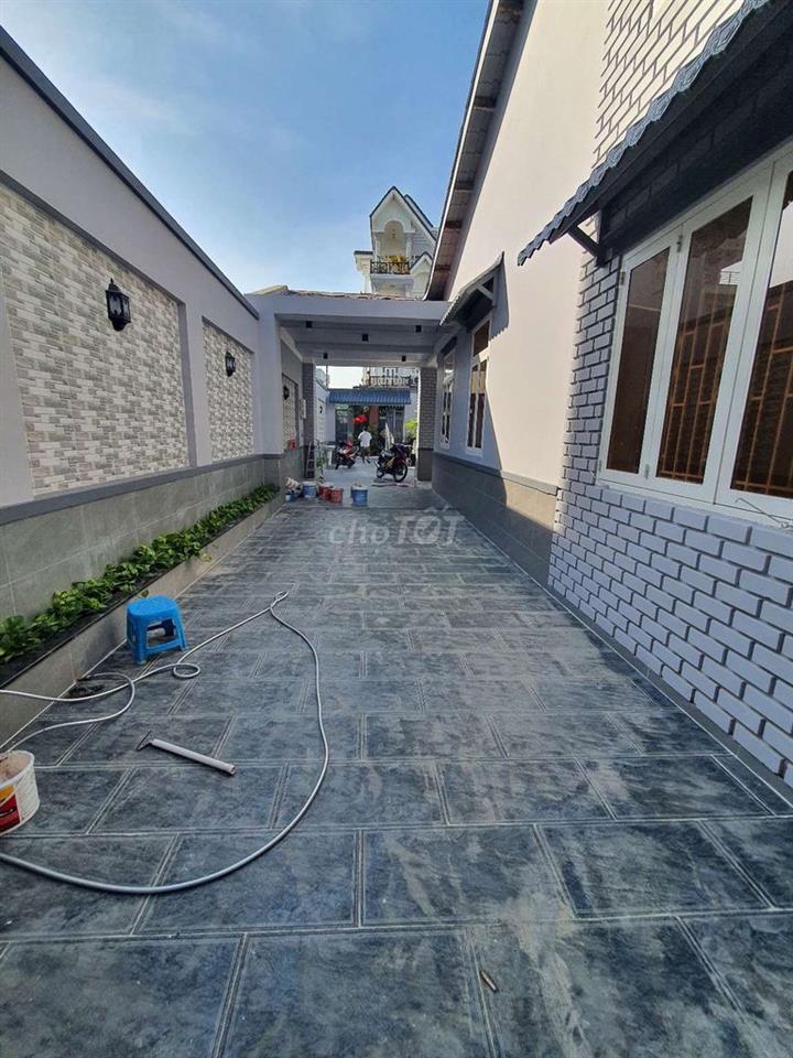 Kho Nhà Chính Chủ Cho Thuê 9x30 1lầu Gồm 5pn 3wc