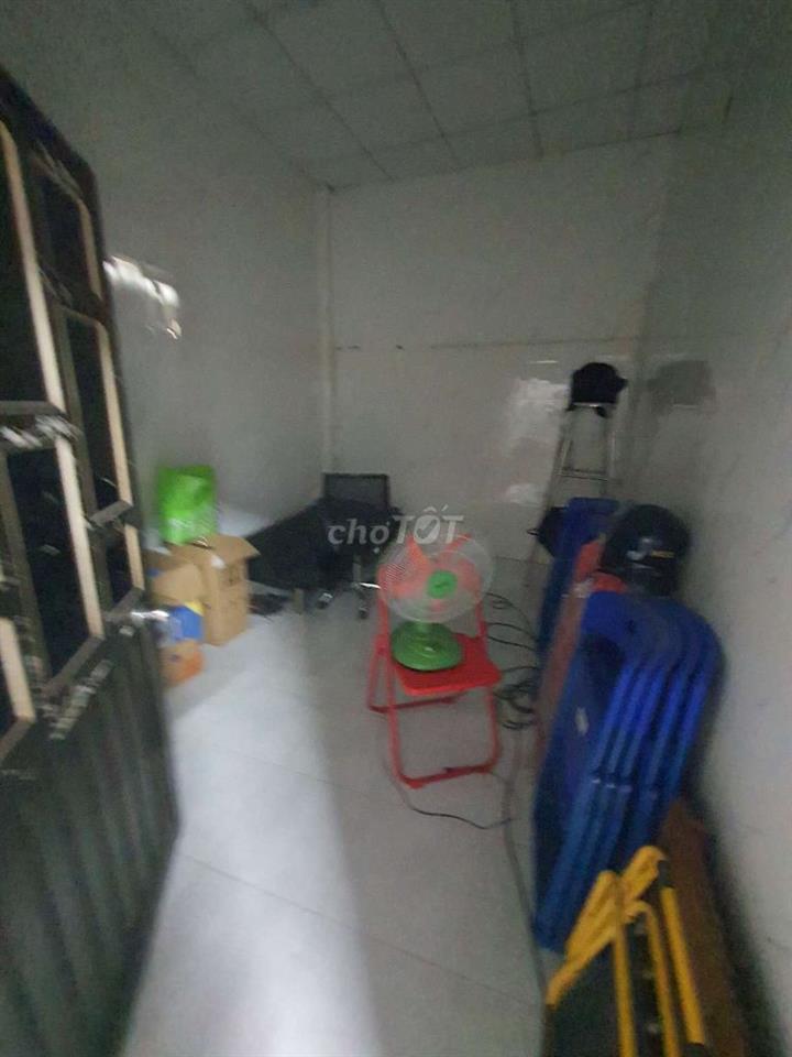 Kho Nhà Chính 4x9 c4 1pn 1wc Mặt Tiền Đường Chính