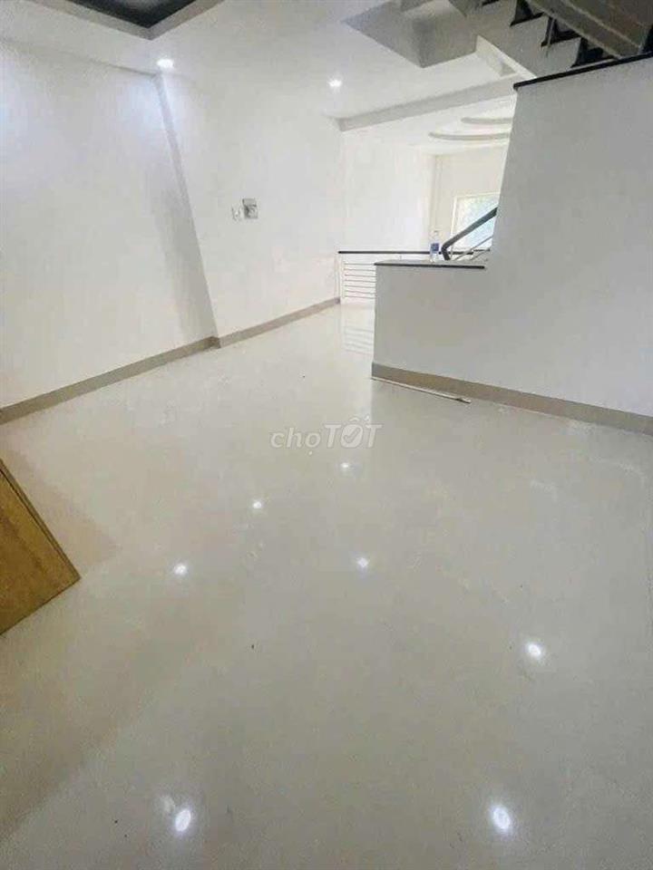 Kho Nhà Chính Chủ 4,4x15 1lửng 2lầu 4pn 5wc