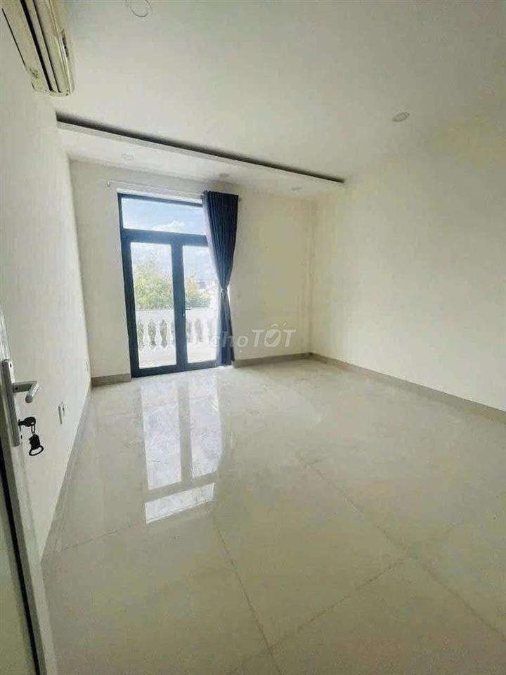 Kho Nhà Chính Chủ 4,4x15 1lửng 2lầu 4pn 5wc