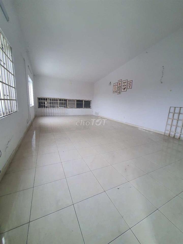 Kho Xưởng Mặt  Tiền 600m Kho Kinh Doanh 