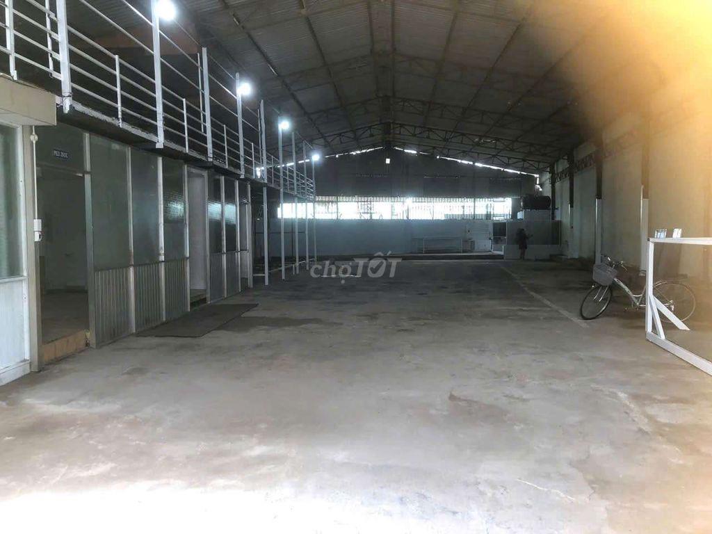 Kho Xưởng Chính Chủ 18m x 35m Nở Hậu 25m SD 700