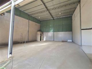 Kho Nhà Chính Chủ Cho Thuê 10x10 Tróng Suốt 