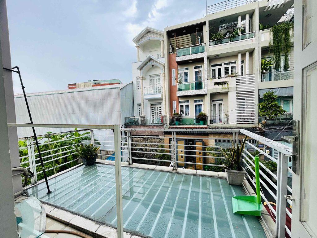 Cho thuê phòng có bancol siêu rộng