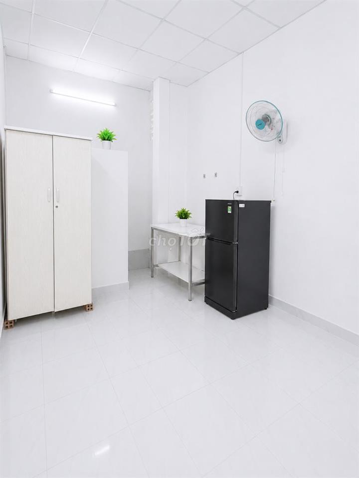 Cho thuê phòng có gác cửa sổ trời full nt gần hạnh thông tây giá rẻ