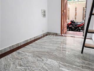 Phòng cho thuê có gác tầng trệt thoáng phòng mới gần cv Làng Hoa