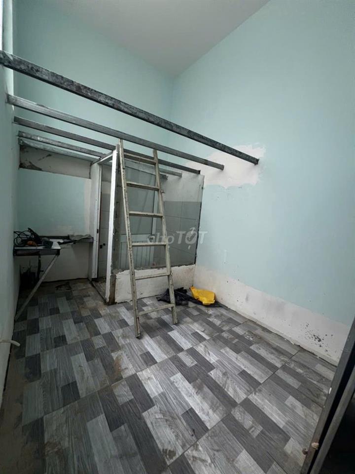 duplex mới 100% gần iuh vlu cao đẳng hồng đức có gác cao ko đụng đầu 