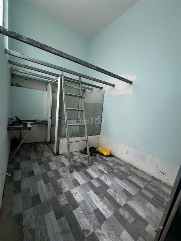 duplex mới 100% gần iuh vlu cao đẳng hồng đức có gác cao ko đụng đầu 
