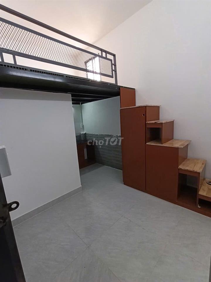 duplex cửa sổ trời mới 100% gần đại học Hùng Vương giá rẻ