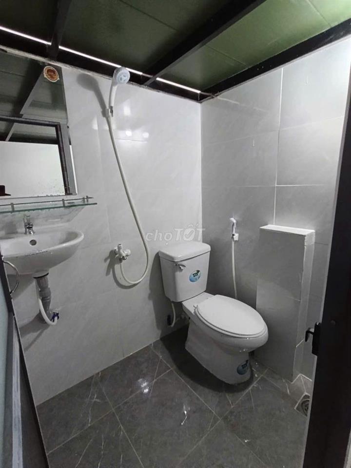 duplex cửa sổ trời mới 100% gần đại học Hùng Vương giá rẻ