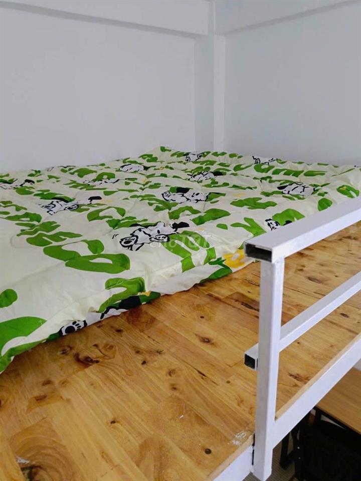 Duplex full nội thất cửa sổ trời thoáng sạch sẽ gần Chợ Thạch Đà 