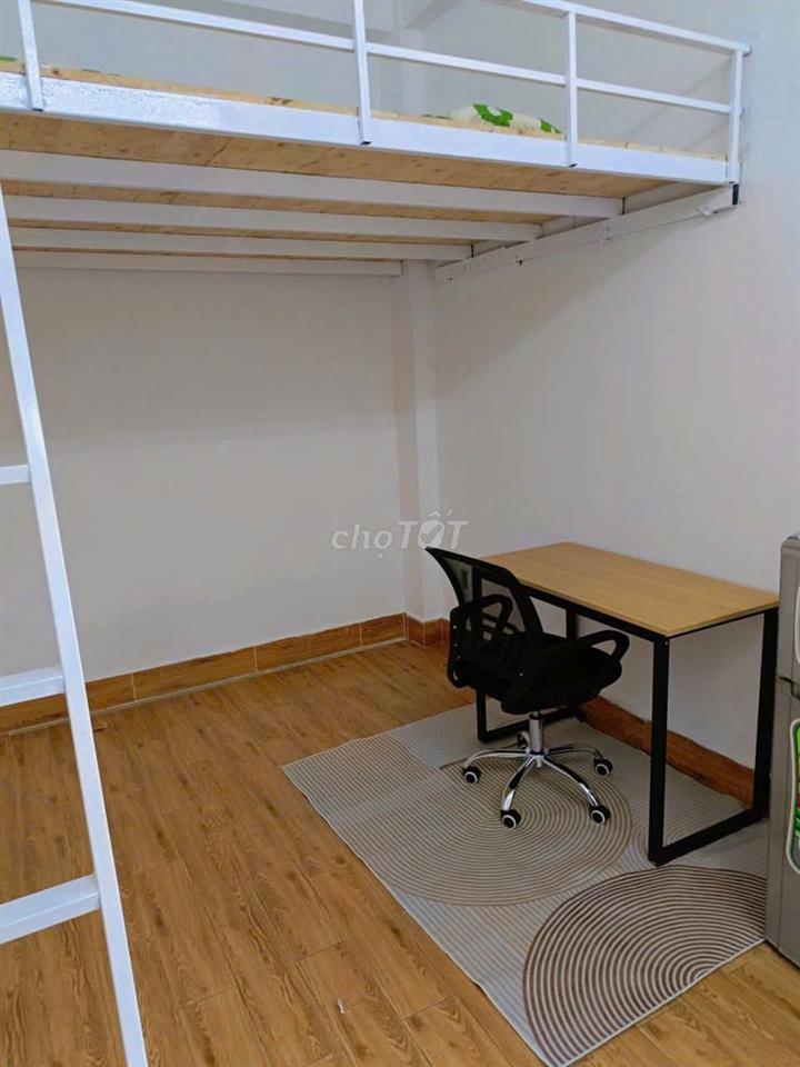 Duplex full nội thất cửa sổ trời thoáng sạch sẽ gần Chợ Thạch Đà 