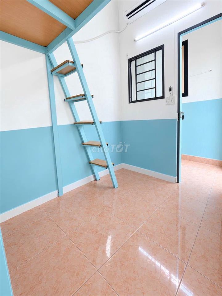 Duplex cửa sổ trời bancol có sẵn máy lạnh gác cao đi bộ qua IUH