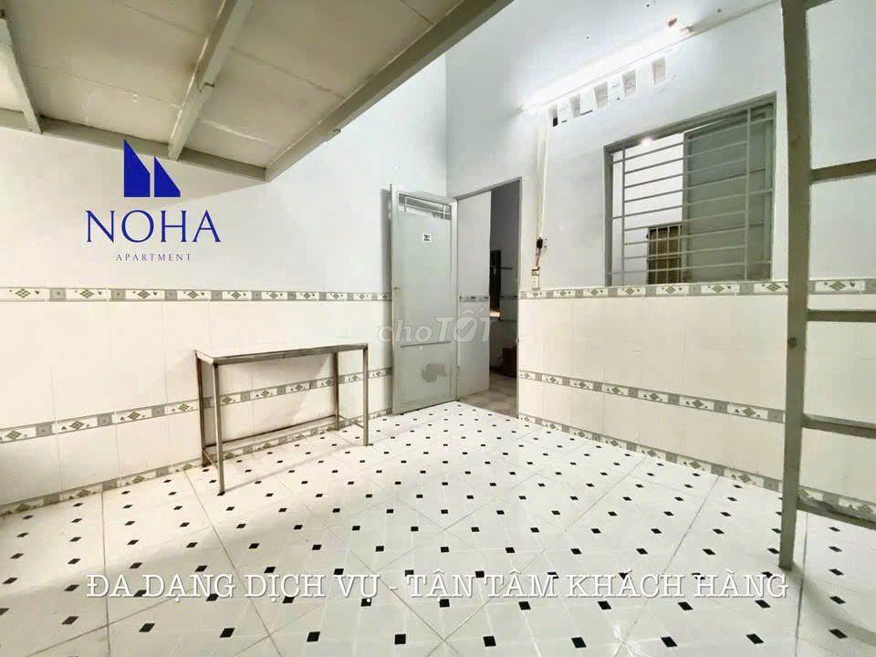 Duplex máy lạnh tầng trệt có kệ bếp wc riêng gần cv làng hoa