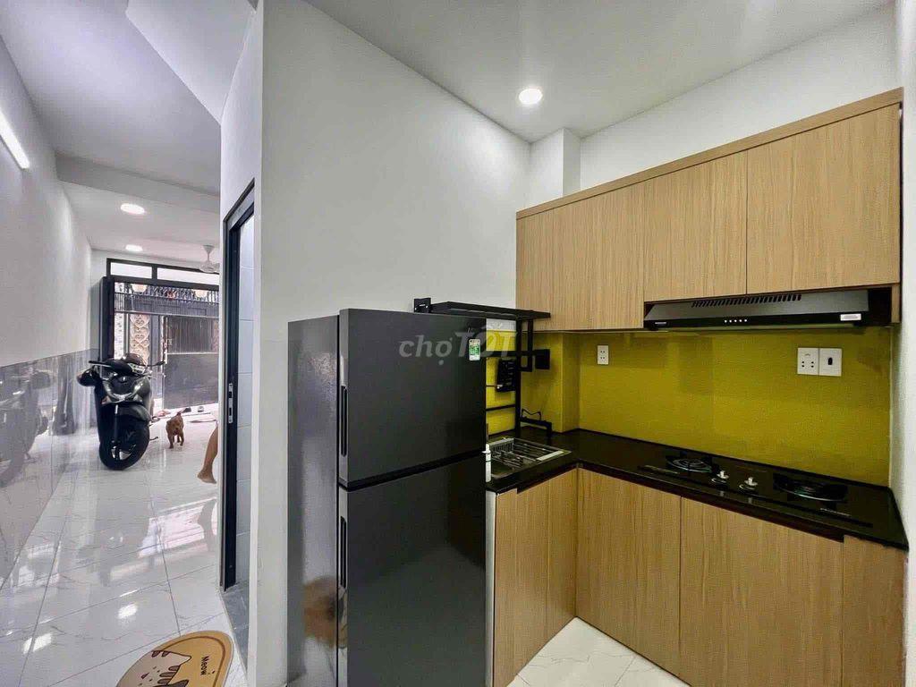 Nhà Đẹp Full Nội Thất P5: 3.7mx13.5m ,3pn (có 1pn dưới trệt) 2wc
