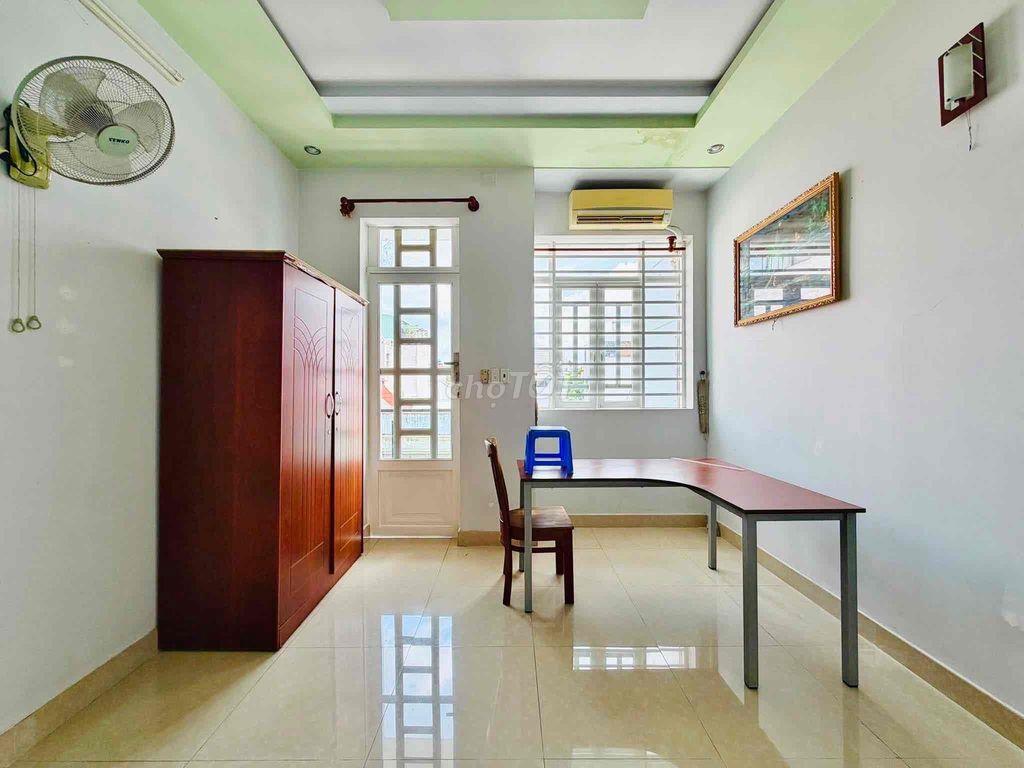 Nhà Mới HXH Thông đg PVC P8: 4x20m, 3 lầu, 4pn, 5wc