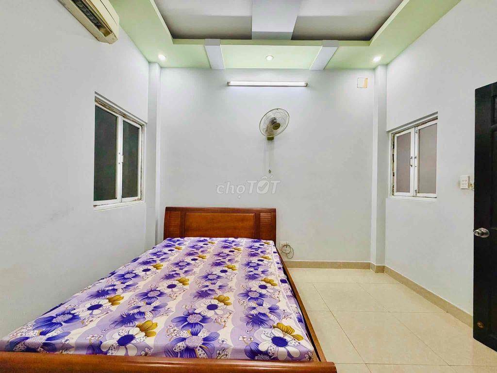 Nhà Mới HXH Thông đg PVC P8: 4x20m, 3 lầu, 4pn, 5wc