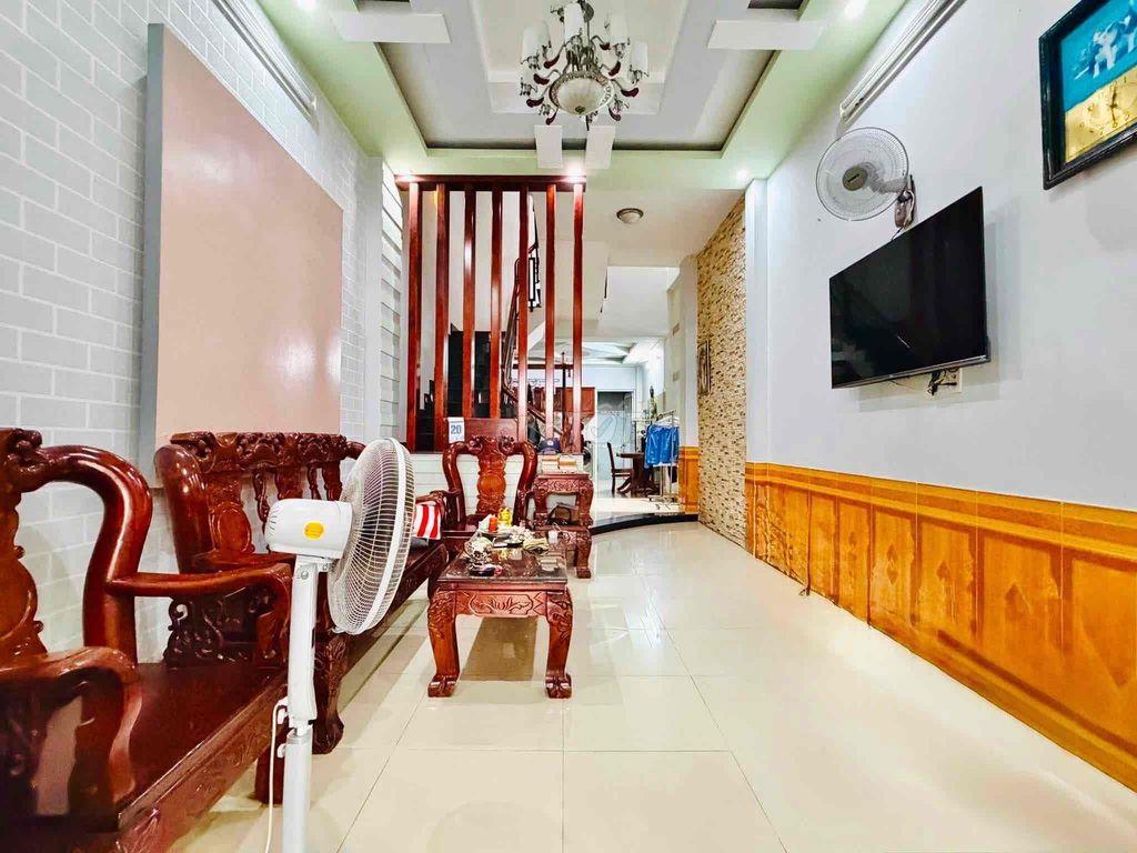 Nhà Mới HXH Thông đg PVC P8: 4x20m, 3 lầu, 4pn, 5wc