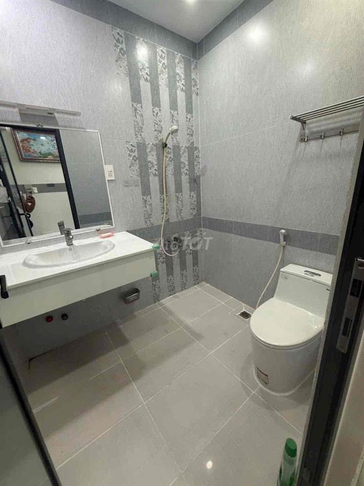 Nhà Mới Hẻm Xe Hơi Thông P16: Full Nội Thất, 4x13m, 2 lầu