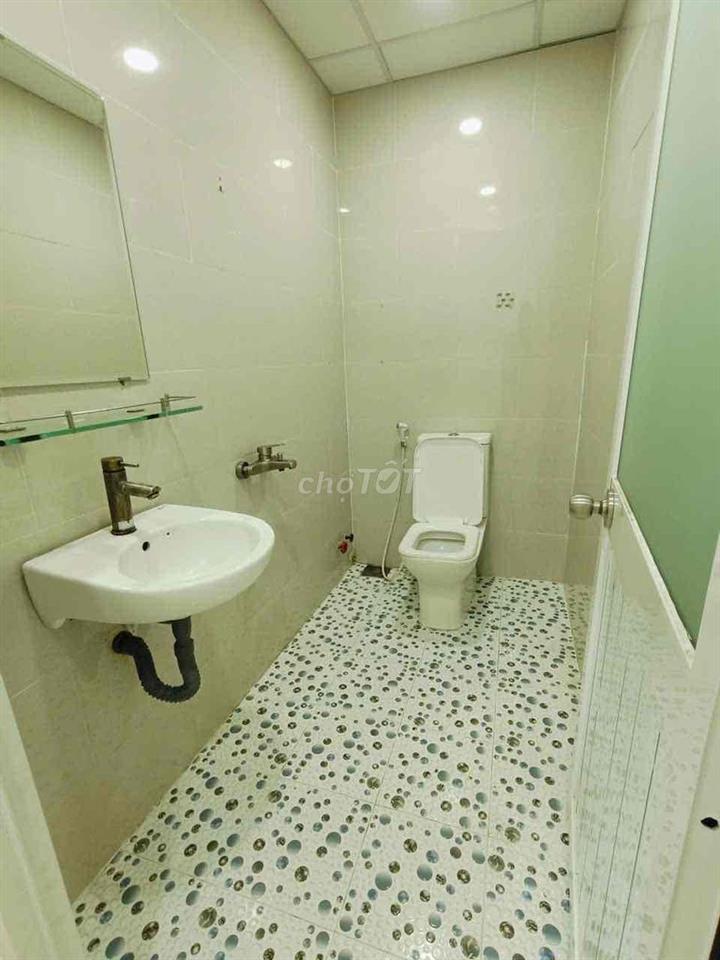 Nhà HXH 1/ Q.Trung P8: 4x18m, 5 phòng ngủ, 3wc