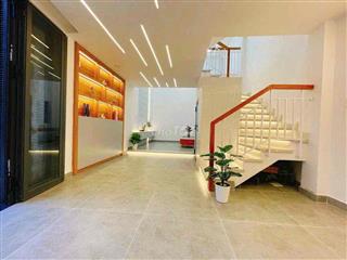 Cho Thuê Nhà Full Nội Thất P15