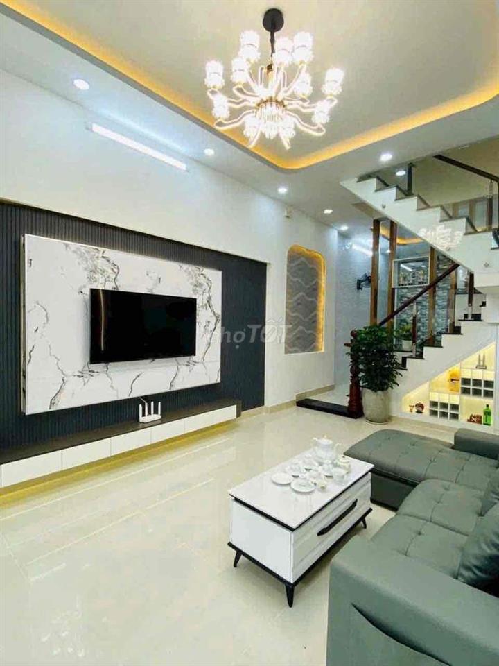 Cho Thuê Nhà Full Nội Thất P14