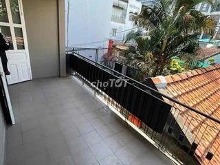 Cho thuê nhà -135m2 trệt lầu giá tốt ạ