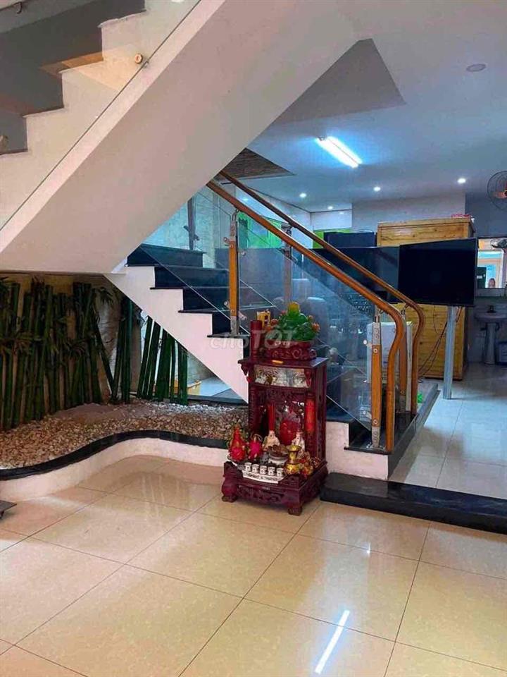 Cho thuê nhà trương công định p13 tân bình  5x18 giá tốt ib e