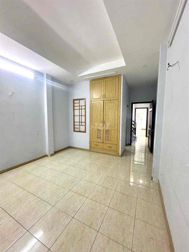 Cho Thuê Nhà lê văn sỹ Tân Bình 80m2 trệt 2 lầu giá tốt