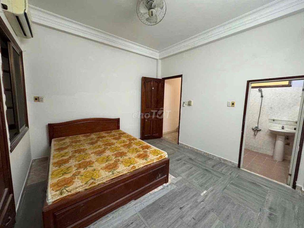 Cho Thuê nhà 80m2 hoàng Hoa Thám trệt 3 lầu giá 22tr/gần ga T3