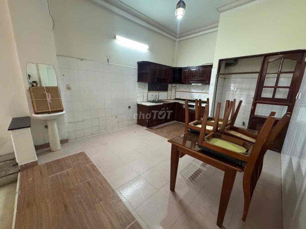 Cho Thuê nhà 80m2 hoàng Hoa Thám trệt 3 lầu giá 22tr/gần ga T3