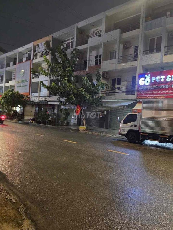 Cho Thuê nhà Nguyên căn Nguyễn sách tân bình trệt 3 lầu giá 22tr