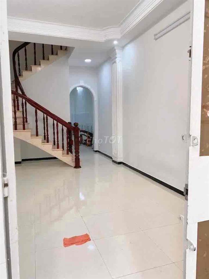 Cho thuê nhà hẻm phạm văn Hai 48m2giá 18tr