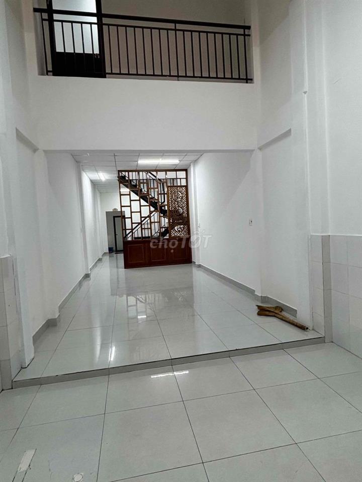 CẦN CHO THUÊ NHÀ MẶT TIỀN ĐƯỜNG SỐ 17 - CHỢ HẠNH THÔNG TÂY