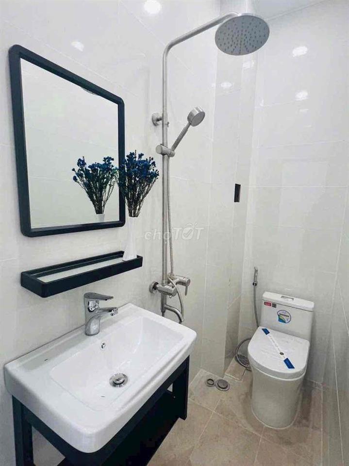 cho thuê nhà phan huy ích p12(3,5x12) trệt , lầu , 3pn , 2wc tháng 8