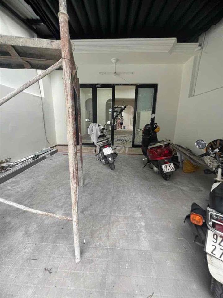Cho thuê nhà 383 Quang trung p10 ( 5,5x22) 1 trệt 1 lầu ,   2pn , 2wc