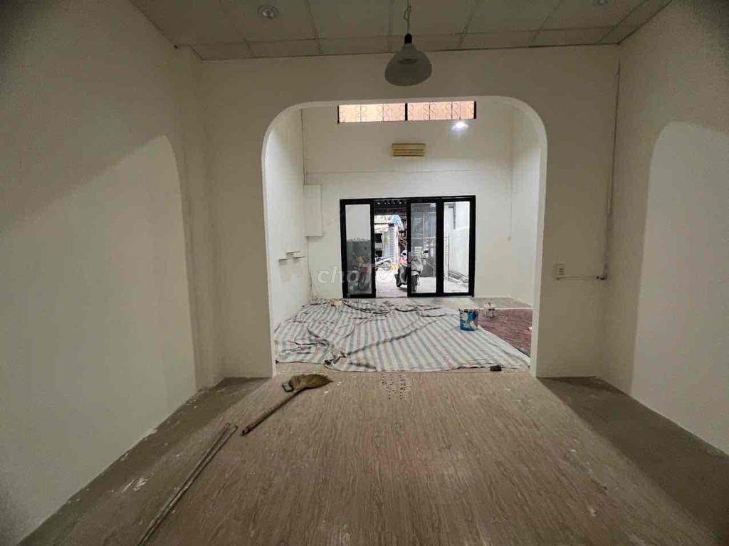Cho thuê nhà 383 Quang trung p10 ( 5,5x22) 1 trệt 1 lầu ,   2pn , 2wc