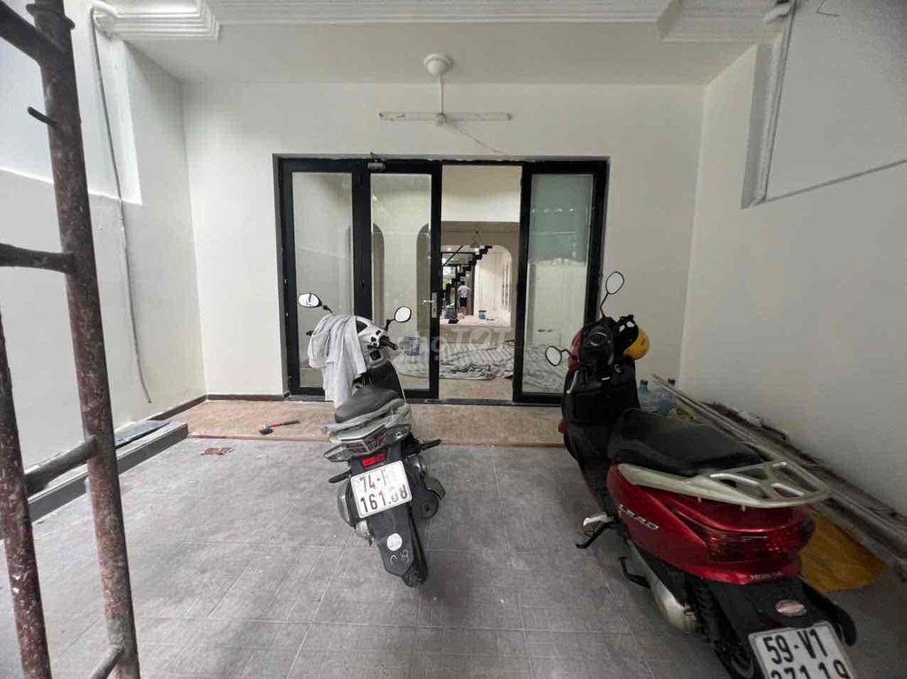 Cho thuê nhà 383 Quang trung p10 ( 5,5x22) 1 trệt 1 lầu ,   2pn , 2wc