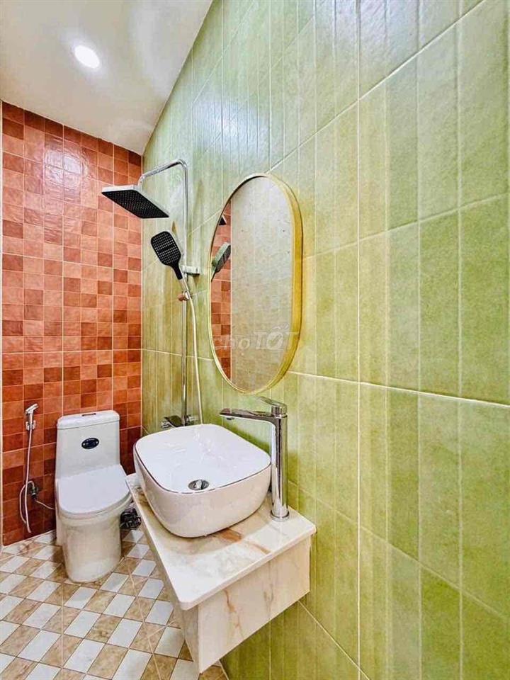 Cho thuê nhà full nội thất 549 lê Văn Thọ( 4x15) 2 lầu , st , 5pn 5ưc