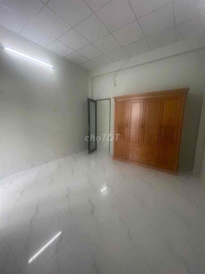 cho thuê nhà đường số 4 p16( 4x13) trệt , lầu , 2pn , 2wc nhà mới tinh