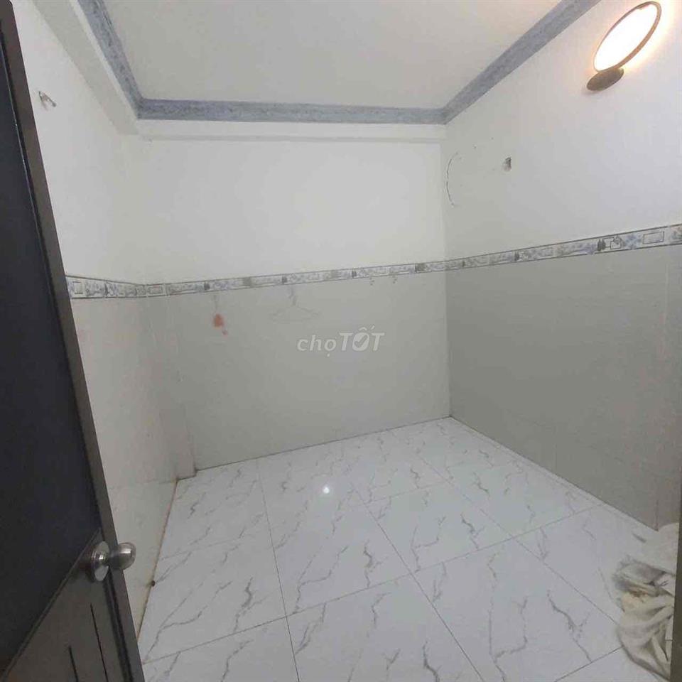 cho thuê nhà phan huy ích ( 4x15) lửng  , 3pn , 2wc có phòng ngủ dưới