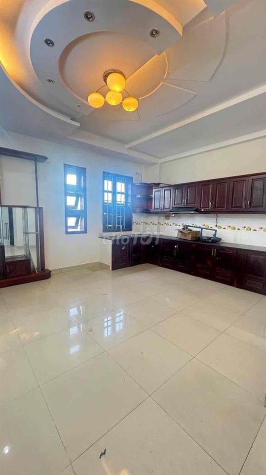 cho thuê nhà 107 / nguyễn văn khối p11 ( 5x20) 2 lầu , st , 4pn , 3wc