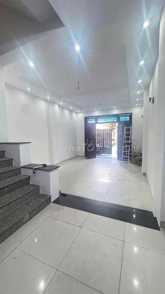 cho thuê nhà 107 / nguyễn văn khối p11 ( 5x20) 2 lầu , st , 4pn , 3wc