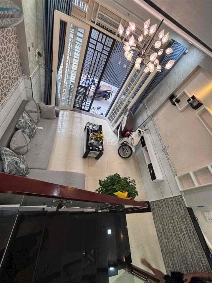 cho thuê nhà hẻm 49// đường số 51 (4x8) trệt lầu , 2pn , 2wc