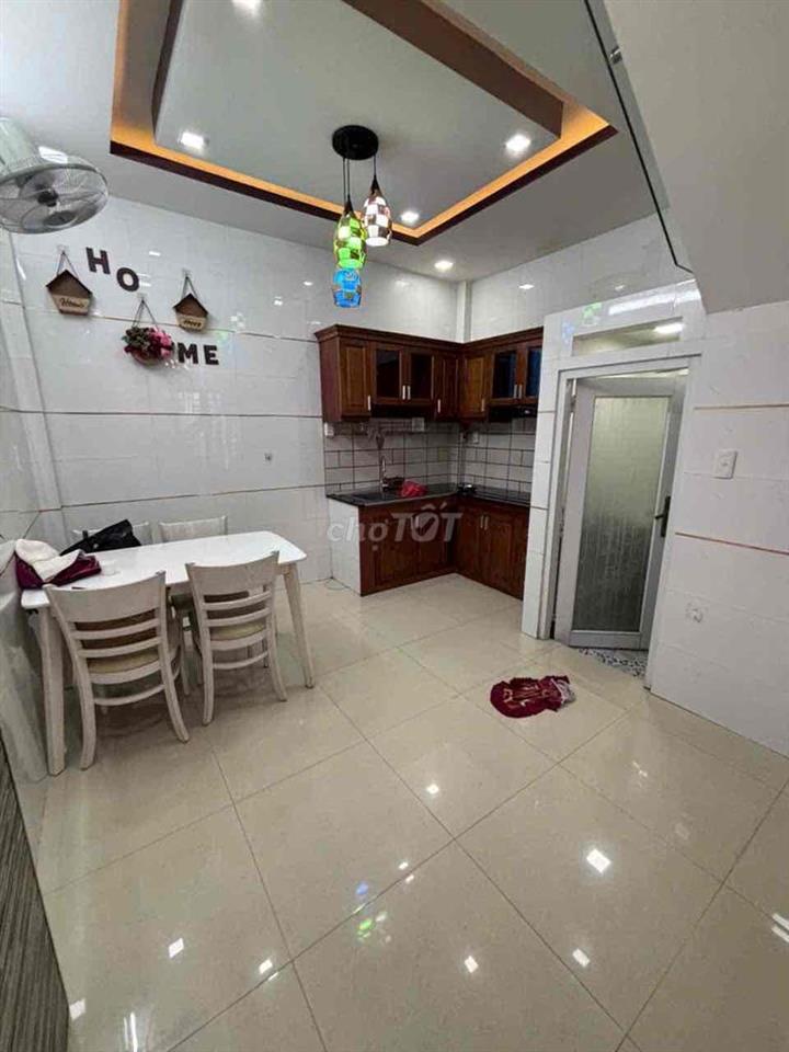 cho thuê nhà hẻm 49// đường số 51 (4x8) trệt lầu , 2pn , 2wc