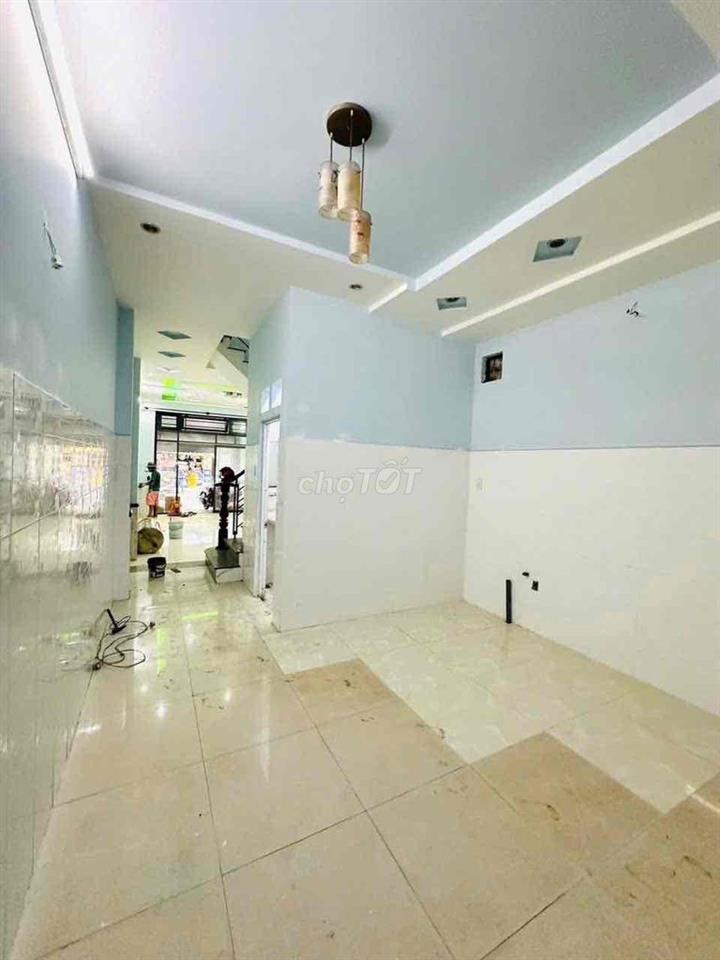 cho thuê nhà mặt tiền đs 30 p6 (4x18) 2 lầu , 4pn , 3wc nhà sạch sẽ