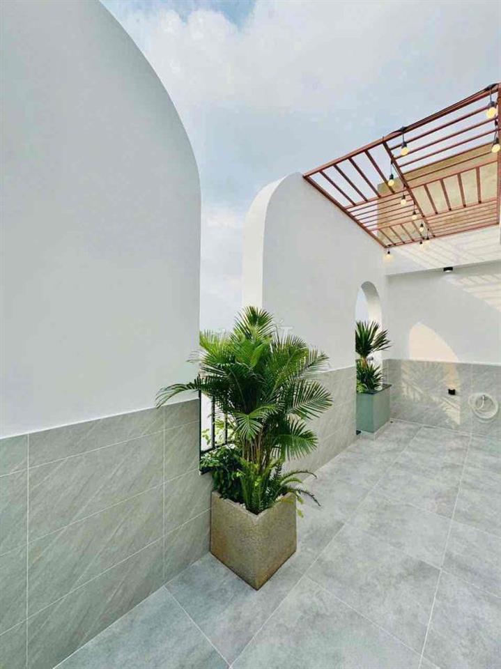 cho thuê nhà 162 nguyễn duy cung ( 6,5x7) lửng , 3 lầu , 3pn , 4wc