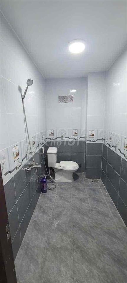 nhà 7,5 x 7m , đúc 2 lầu , hẻm xe tải 1/ nguyễn văn khối